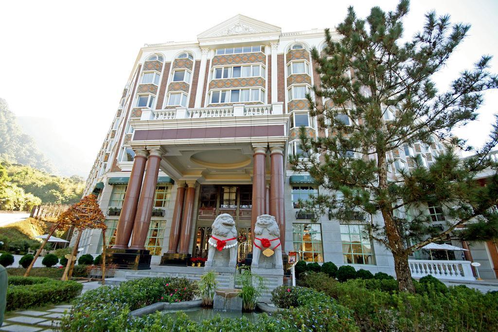 Le Midi Hotel Chitou Lugu Exterior foto