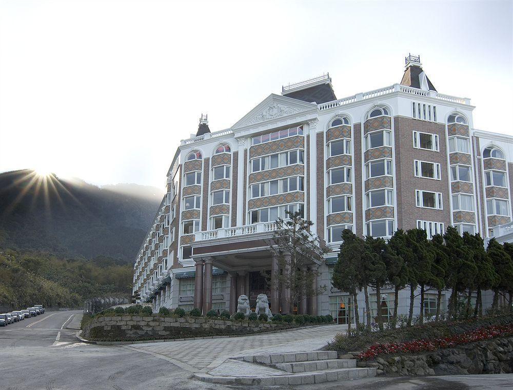 Le Midi Hotel Chitou Lugu Exterior foto